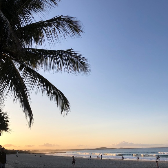 Meet your Posher, Sarah - Picture 1 of 1